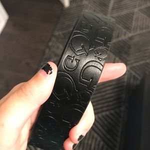 GUESS belt